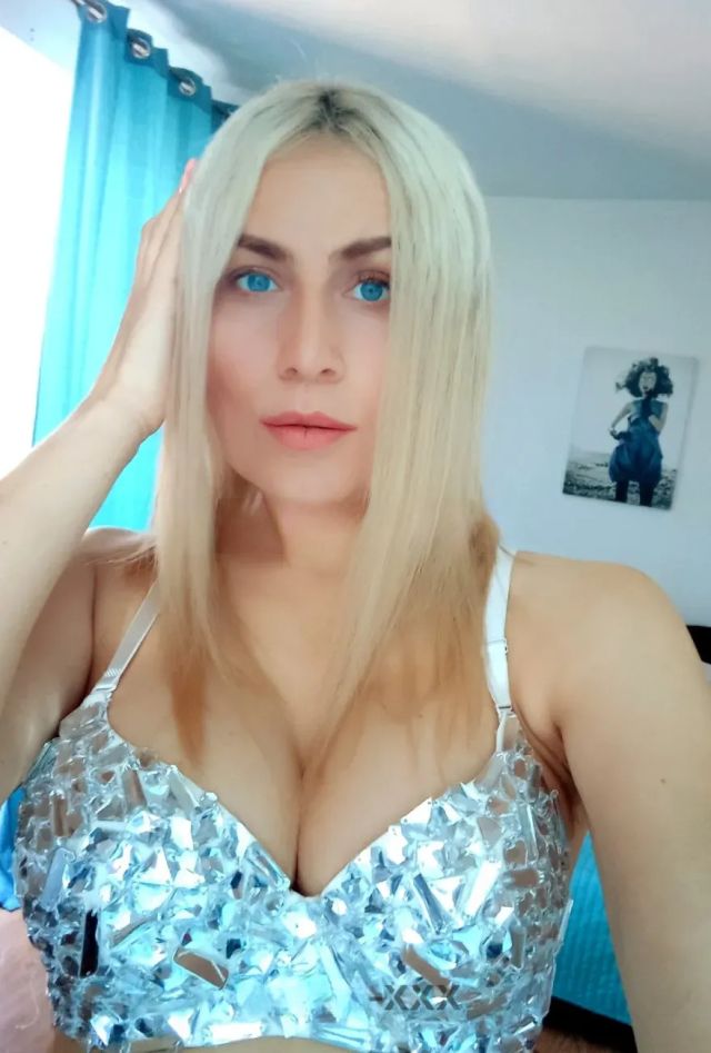 Полина и макс